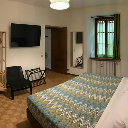 Holiday home Bb Borgo Biella Tree
